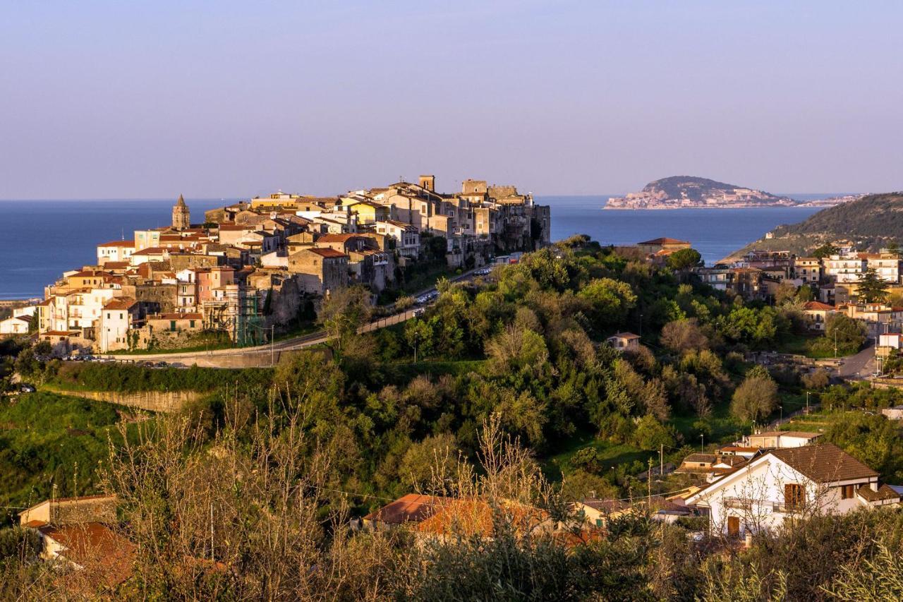 Livingapple Beach Minturno Buitenkant foto